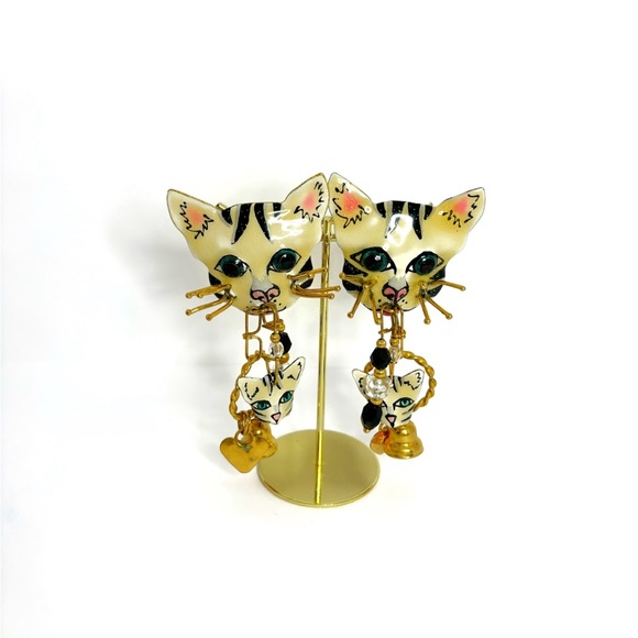Lunch At The Ritz Cat Face Earrings - Picture 2 of 9